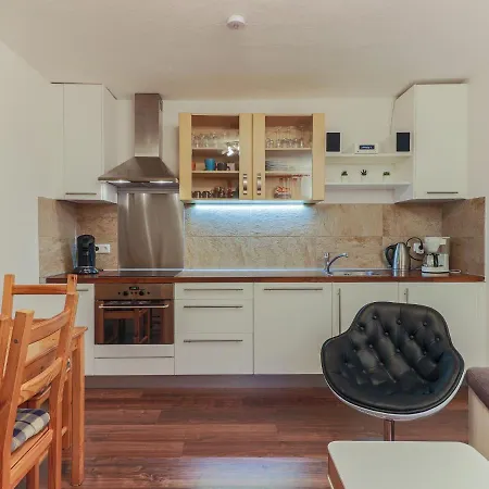 Apartament In Brixen Near Kitzb Hel *
