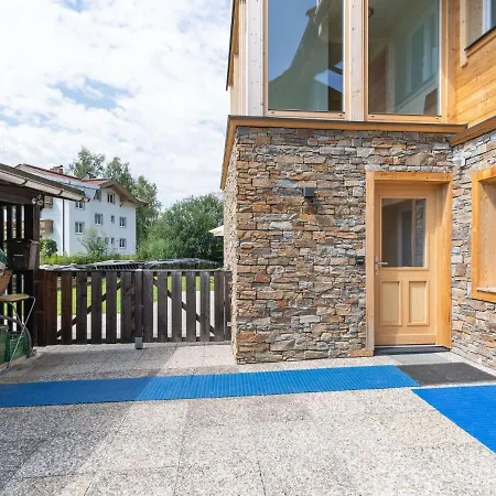 In Brixen Near Kitzb Hel Apartament